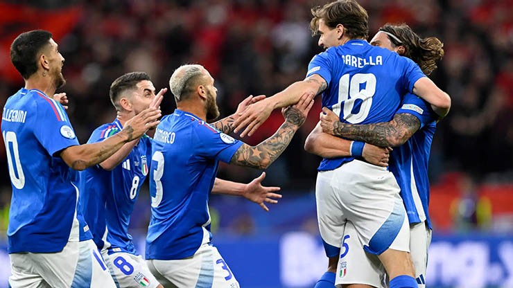 Tây Ban Nha đại chiến Italia: De La Fuente mất 2 trụ cột, Spalletti sẵn sàng chơi rắn - 2