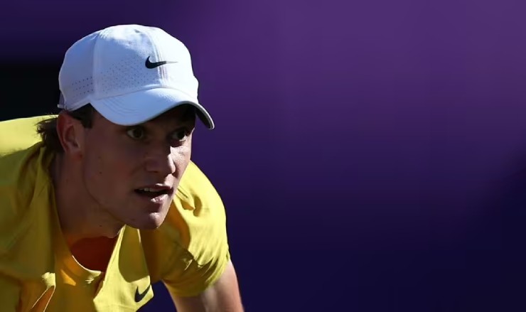Sao tennis số 1 nước Anh phát cáu vì đối thủ dùng chiến thuật "dị" để thắng - 1