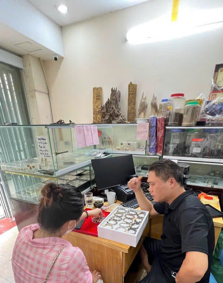 Charm Vàng cuốn đam mê mới của giới trẻ vào thú vui Thượng lưu và Tịnh tâm - 3