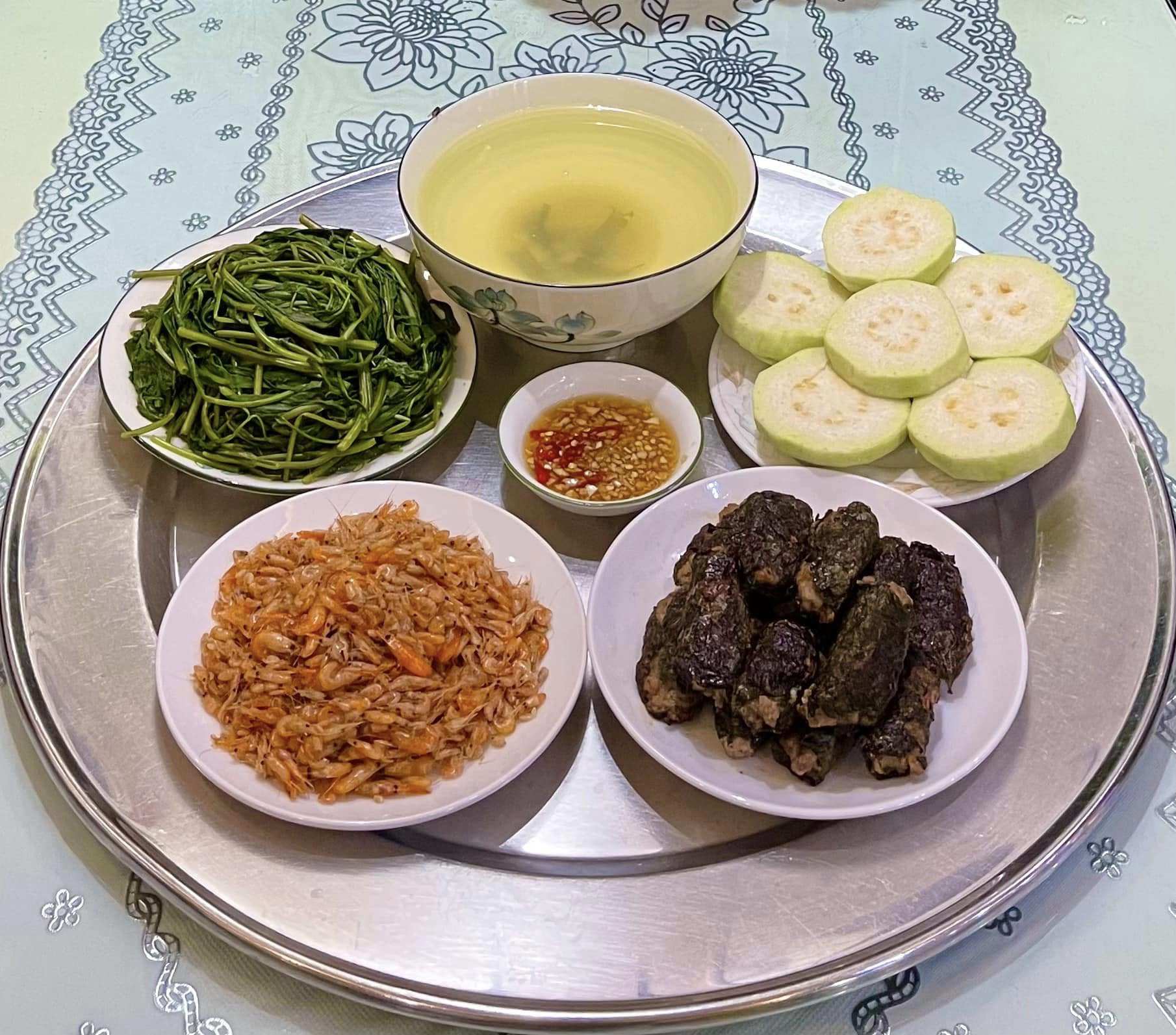 Những mâm cơm giản dị khiến ai nhìn thấy cũng thèm cơm nhà - 13