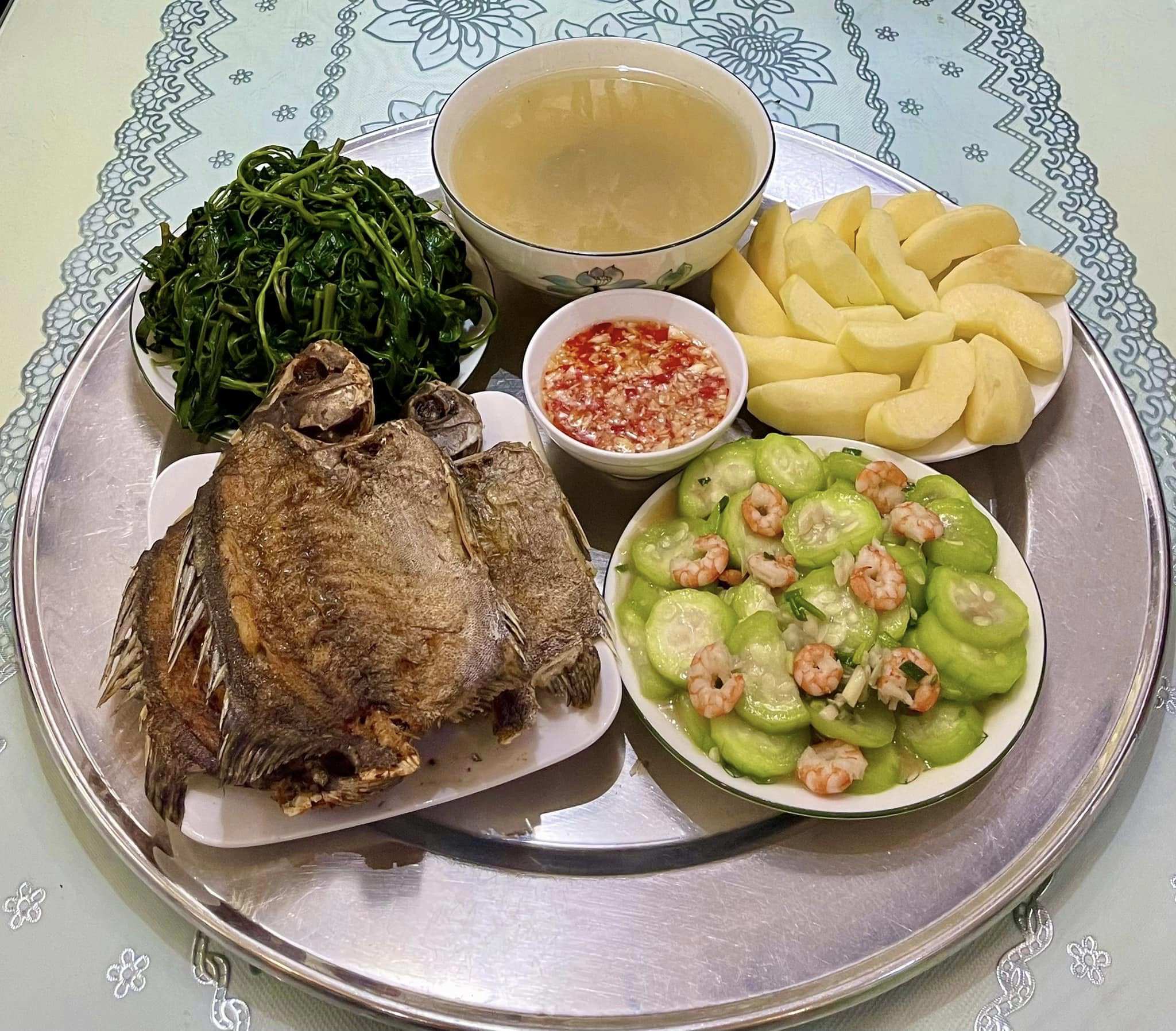 Những mâm cơm giản dị khiến ai nhìn thấy cũng thèm cơm nhà - 22
