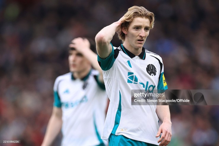 Nóng bảng xếp hạng Anh: Man City tạm chiếm top 4, Newcastle lung lay top 3 - 2