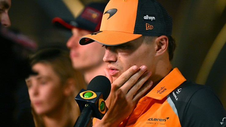Đua xe F1, Saudi Arabian GP: Verstappen xuất sắc đánh bại McLaren trong cuộc chiến giành pole - 4