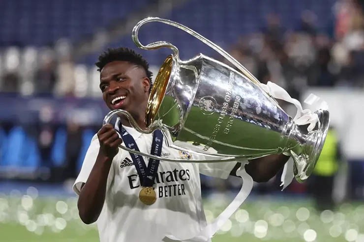 Real Madrid từ chối 1 tỷ euro gây choáng, gia hạn với Vinicius đến năm 2030 - 1