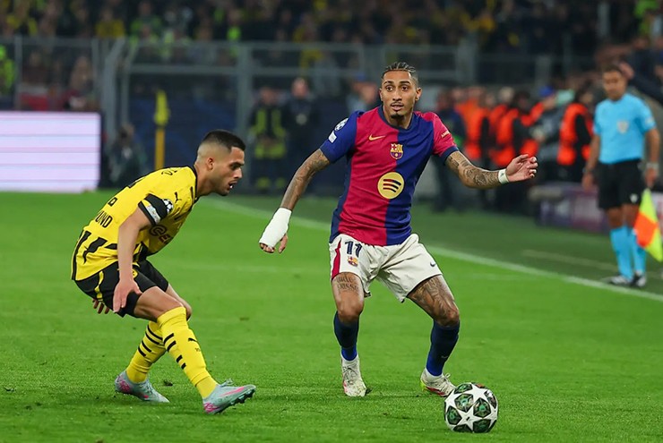 Tin mới nhất bóng đá tối 25/4: Arnold có thể "lật kèo" Real, ở lại Liverpool? - 3
