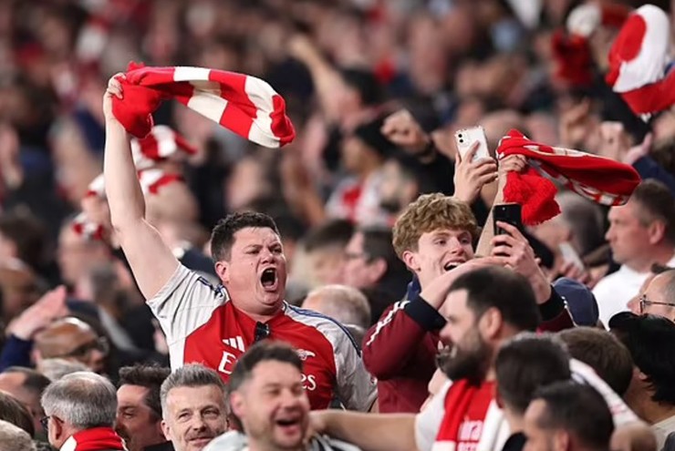Tin mới nhất bóng đá tối 28/4: Fan Arsenal sớm nghĩ về chung kết Cúp C1 - 1
