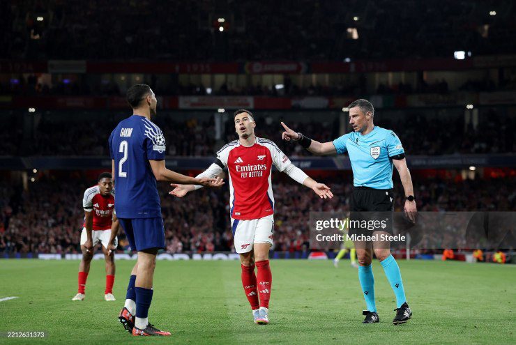 Huyền thoại Anh chỉ trích trọng tài mắc 2 sai lầm, Arsenal thua tức tưởi PSG ở Cúp C1? - 2