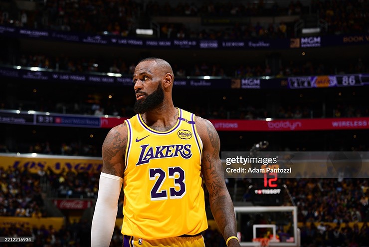 Nóng nhất thể thao tối 1/5: Huyền thoại bóng rổ LeBron James cân nhắc giải nghệ - 1