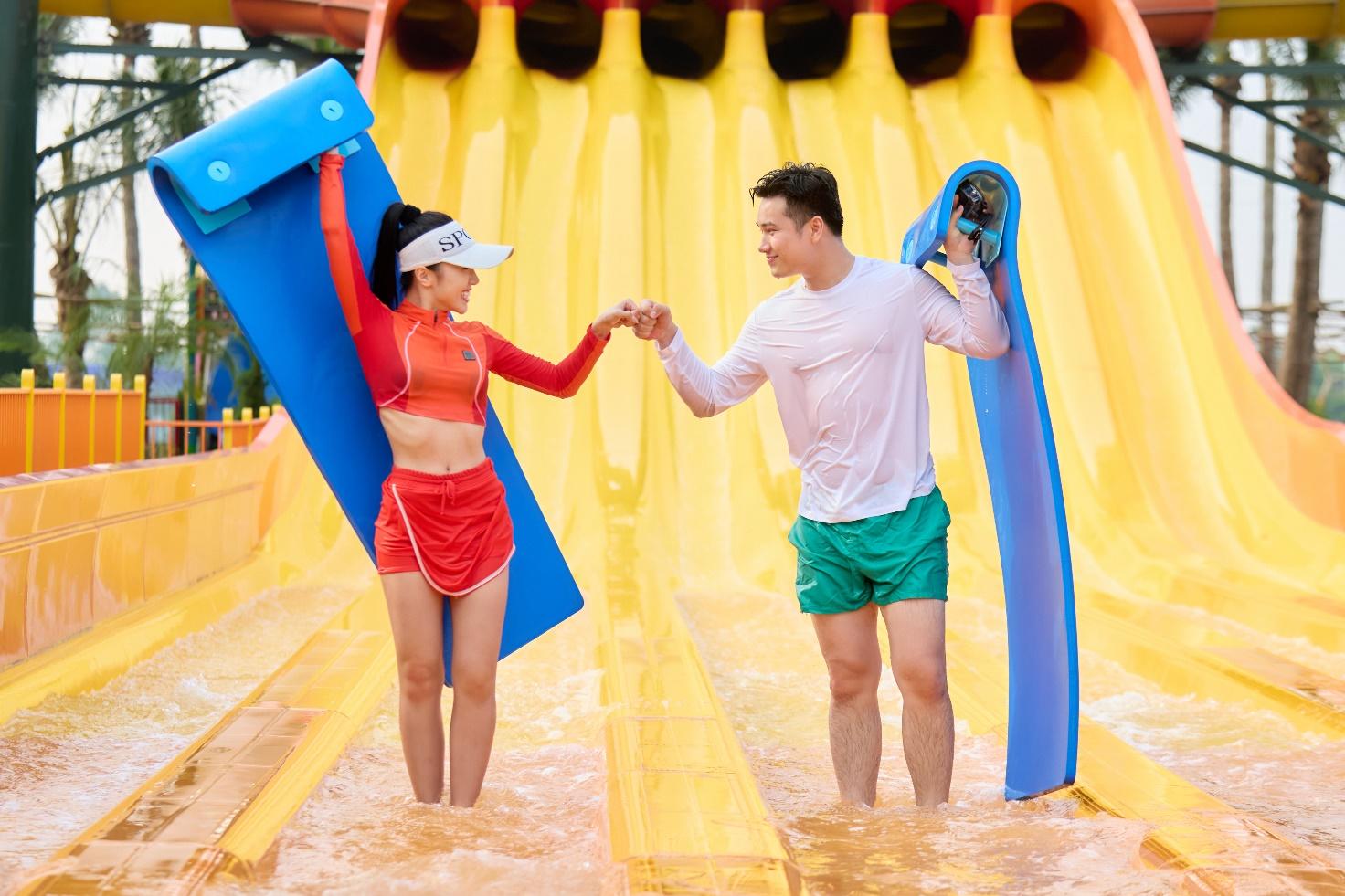 Công viên nước Sun World Ha Nam sôi động ngày mở cửa với hàng ngàn lượt khách - 7