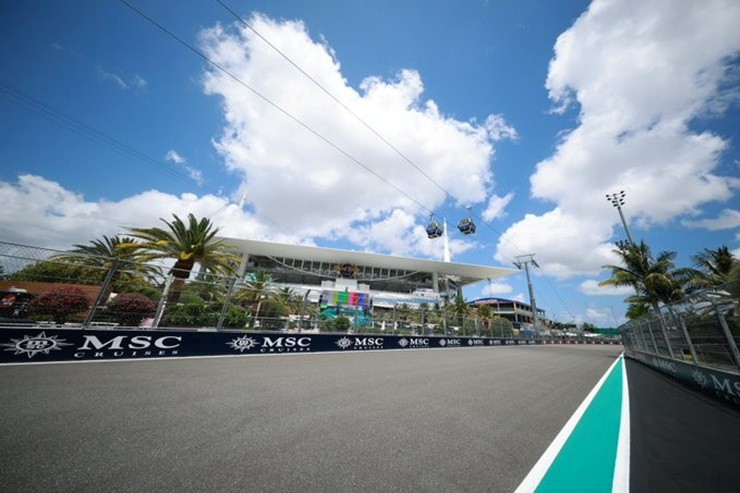 Đua xe F1, phân hạng Sprint Miami GP: Tân binh tuổi teen đoạt pole bất ngờ trước bộ đôi nhà McLaren - 1