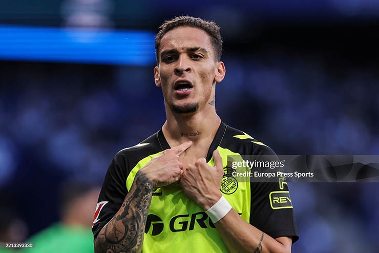 Antony rời MU tỏa sáng hơn Vinicius, CLB Betis đòi đua Quả bóng vàng - 1