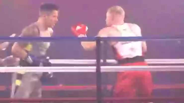Lính thủy đánh bộ Anh so tài boxing với lính Mỹ, kết quả gây sửng sốt - 1
