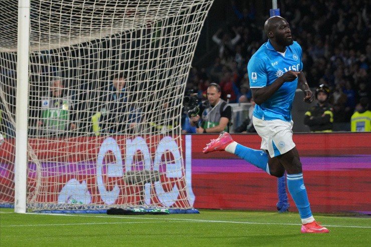 Căng thẳng vòng 36 Serie A: Inter Milan tiếp mạch thăng hoa, Napoli "tự bắn vào chân" - 2