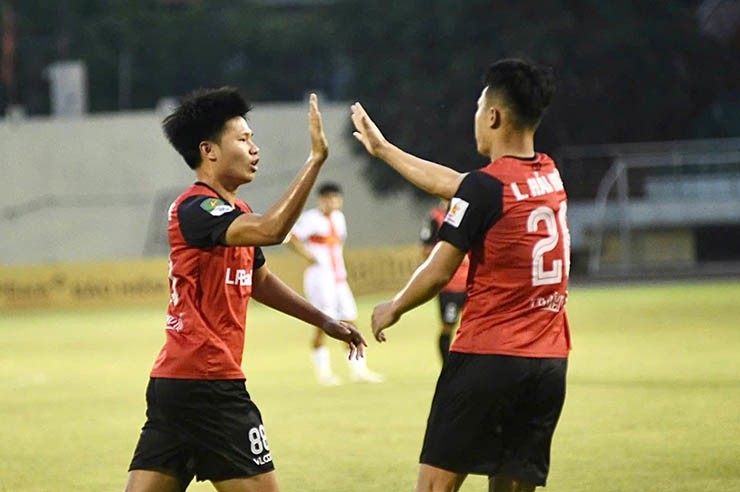Tin mới nhất bóng đá tối 17/5: Ninh Bình chính thức thăng hạng V-League - 1