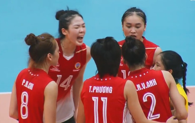 Người đẹp bóng chuyền Kim Huệ bị giục lấy chồng, Thông tin vô địch giải trẻ quốc gia - 5