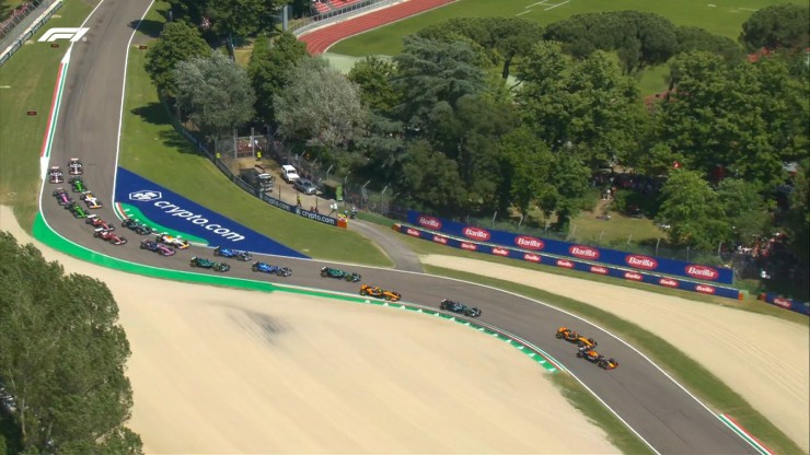 Đua xe F1, Emilia-Romagna GP: Verstappen bứt phá ngoạn mục tại “thánh địa” Imola - 2