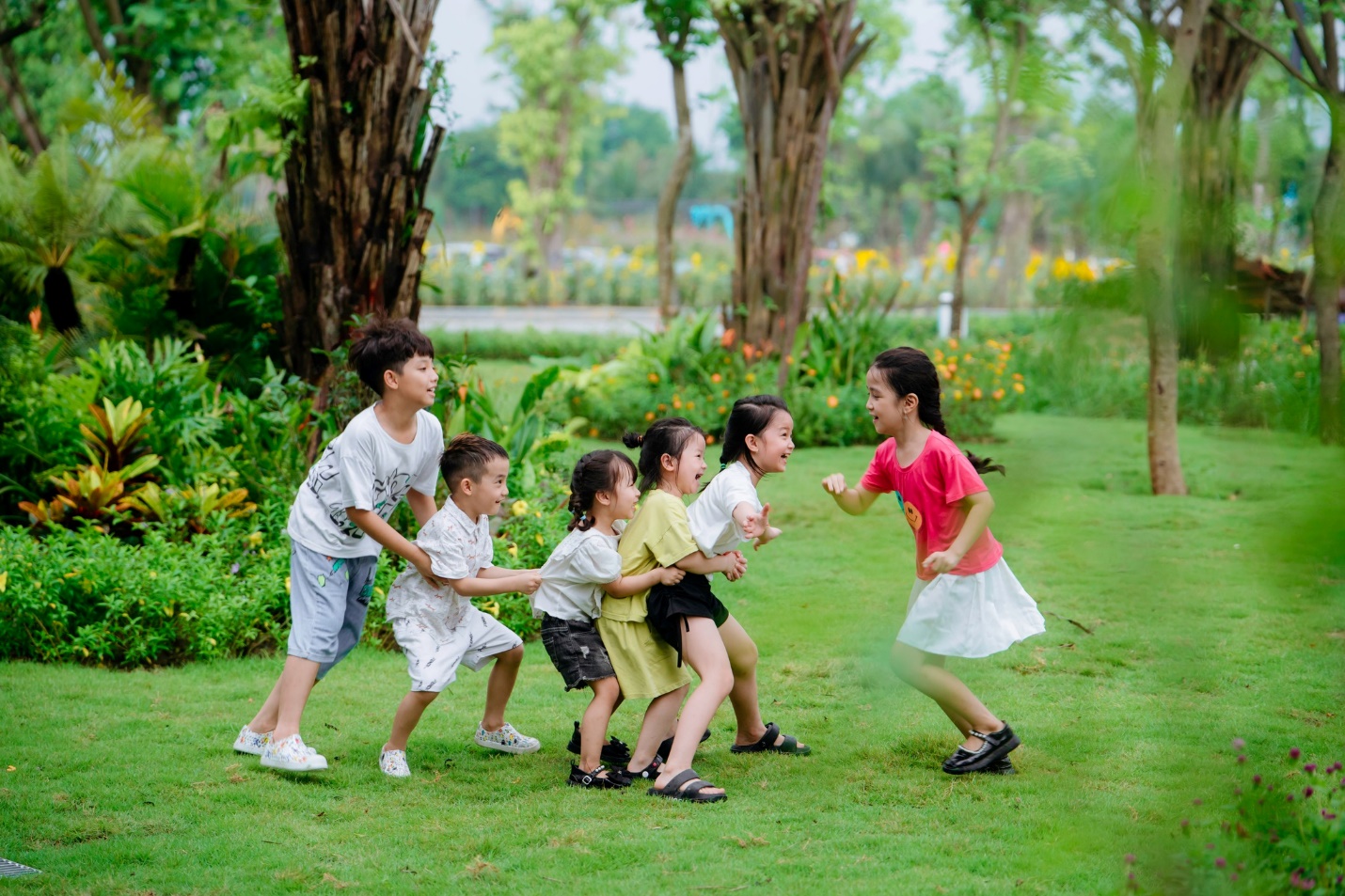 Giải phóng đôi chân, giao lưu cùng “phù thủy” bóng đá nghệ thuật tại Lễ hội mùa hè Eco Central Park 2025 dịp 1/6 - 9