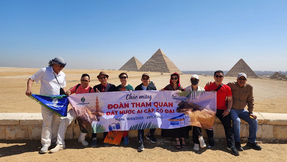 Top 3 tour quốc tế đáng đi trong năm 2025: Có cái tên bạn sẽ không ngờ tới - 3