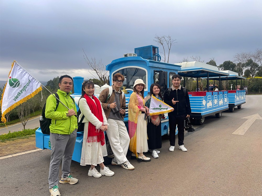 Top 3 tour quốc tế đáng đi trong năm 2025: Có cái tên bạn sẽ không ngờ tới - 5