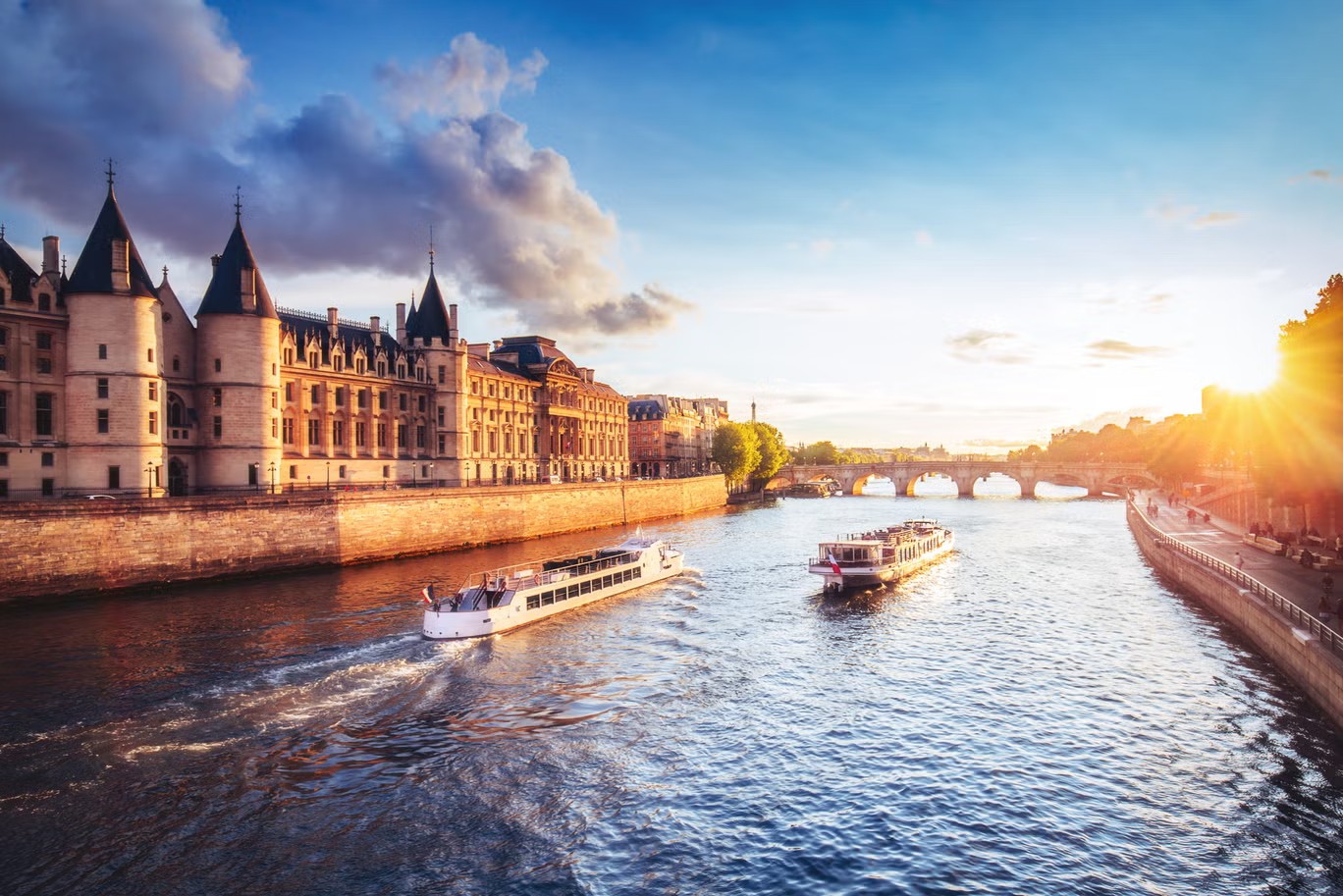10 điểm đến đẹp không tưởng ở Paris, xứng đáng ghé thăm nhất năm 2025 - 9