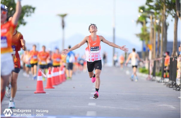 Qiaodan vinh danh Á quân VnExpress Marathon Hạ Long 2025 - 2