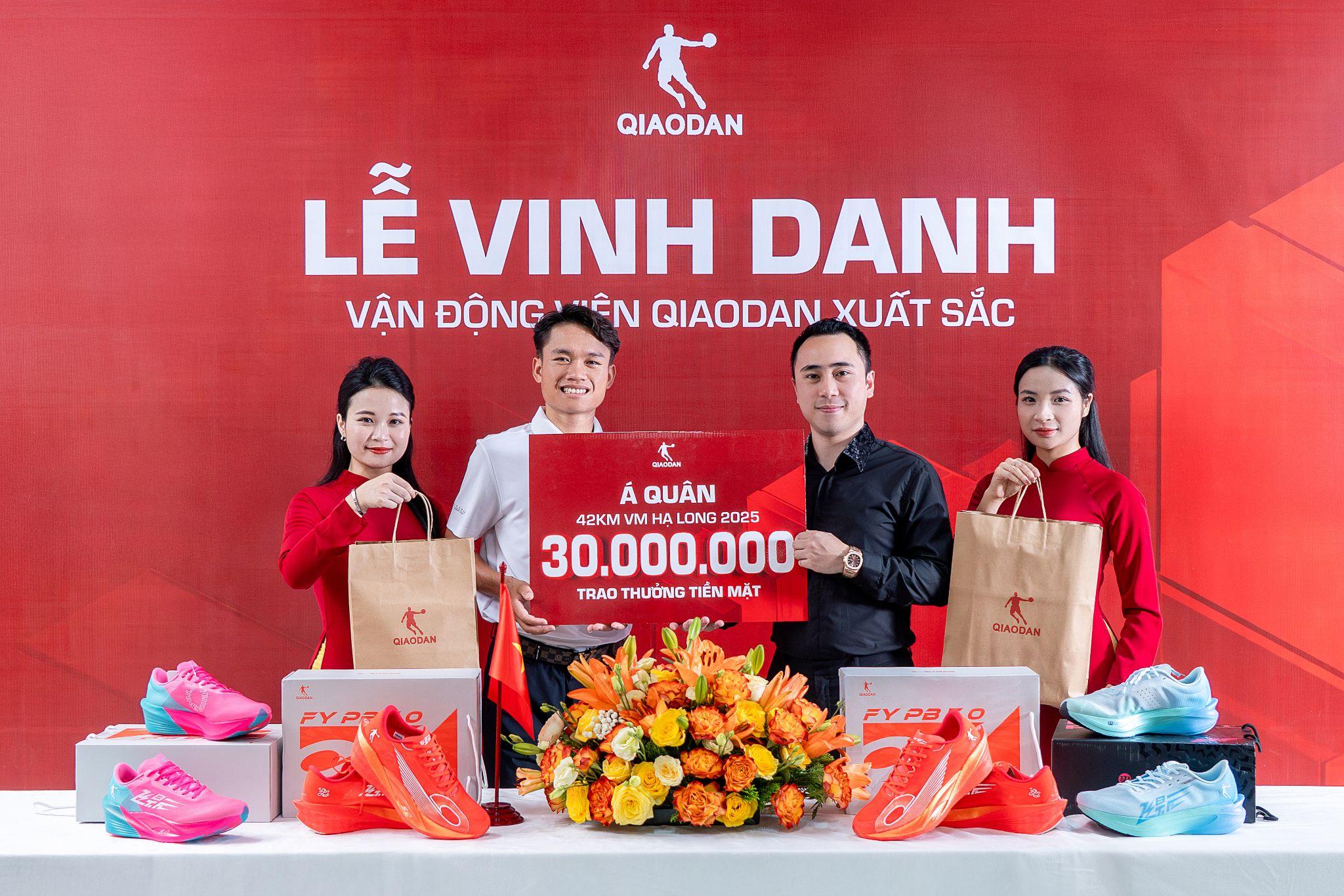 Qiaodan vinh danh Á quân VnExpress Marathon Hạ Long 2025 - 3