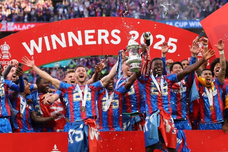 Nottingham kiến nghị UEFA xử lý Crystal Palace, tranh suất dự Europa League cực nóng - 2