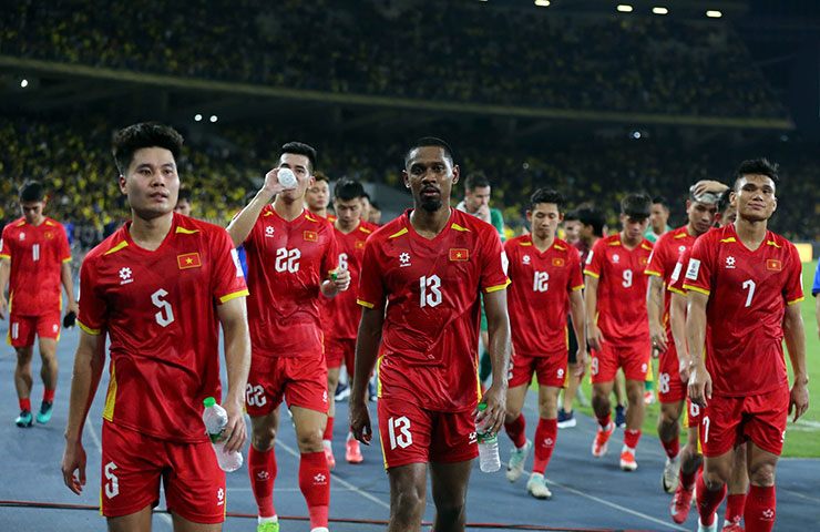 ĐT Việt Nam buồn bã, cảm ơn người hâm mộ sau trận thua Malaysia - 1