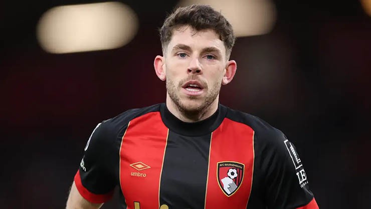 Tin mới nhất bóng đá chiều 16/6: Tiền vệ của Bournemouth mua liền 6 căn hộ - 1