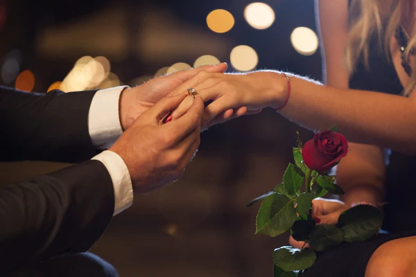 ‘Say Yes’, chiếc nhẫn dành cho những trái tim đã mãi chọn nhau - 1
