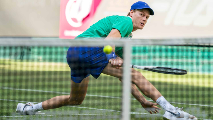 Trực tiếp tennis ATP & WTA 500 ngày 19/6: Alcaraz, Sinner đều gặp đối thủ không dễ - 2