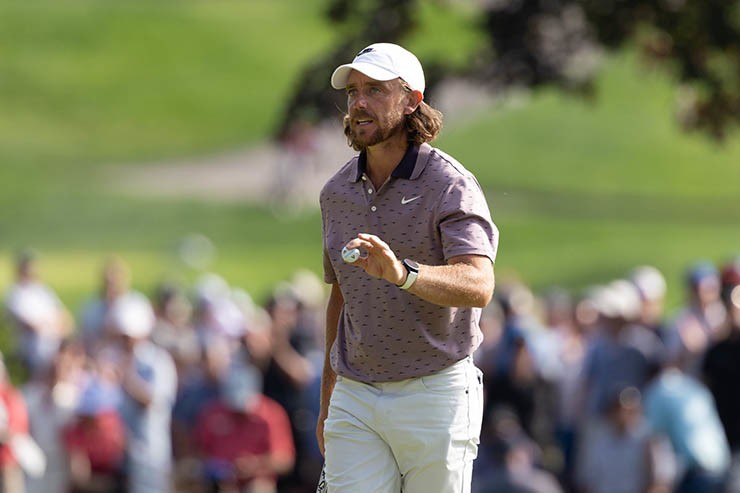 Kịch tính giải golf Travelers Championship: Bradley đánh bại vua về nhì Tommy Fleetwood - 3