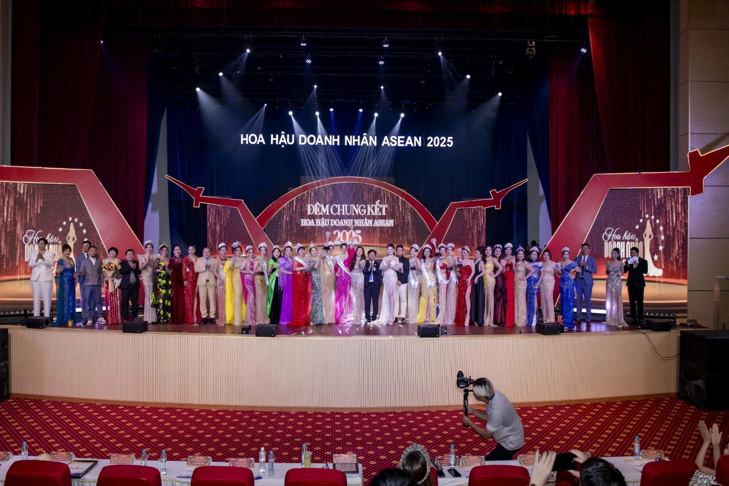 Người đẹp Hoàng Thị Lụa tỏa sáng với danh hiệu Hoa hậu Tài năng Asean 2025 - 6