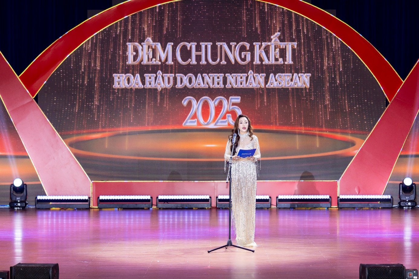 Đêm chung kết Hoa hậu Doanh nhân Asean 2025 khép lại, hành trình vươn tới những đỉnh cao mới bắt đầu - 1