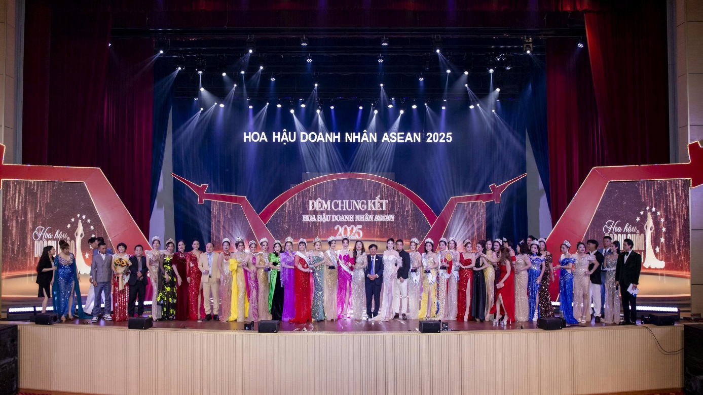 Người đẹp Phạm Thị Thanh Tươi chính thức giành danh hiệu Á hậu 2 tại đêm chung kết rực rỡ - 6