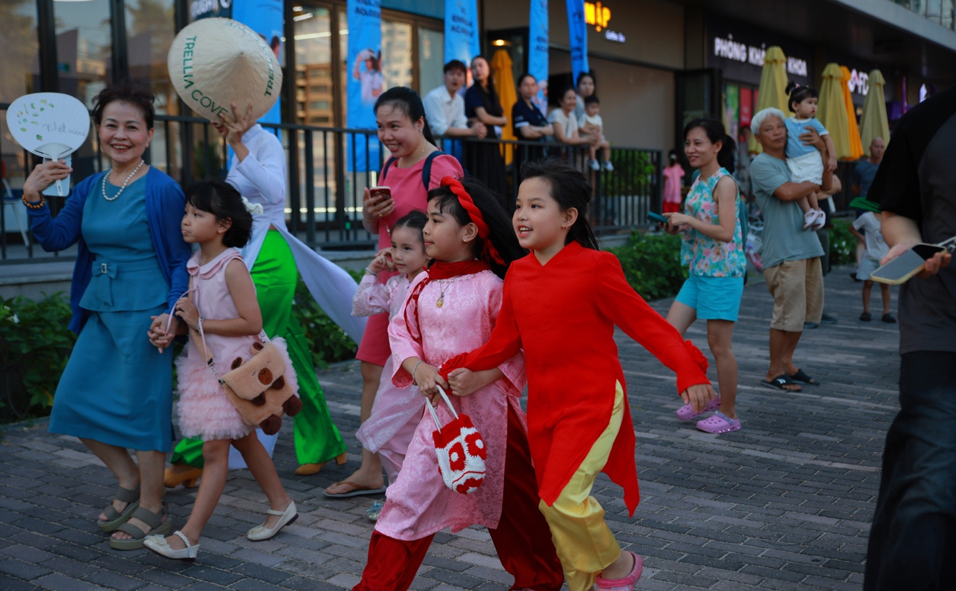 Lễ hội áo dài tại Mizuki Park - khi bản sắc truyền thống khơi nguồn sức sống cho đô thị hiện đại - 2