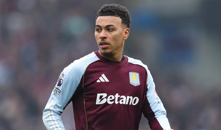 Tin mới nhất bóng đá sáng 10/4: MU, Arsenal & Chelsea tranh giành Morgan Rogers - 1