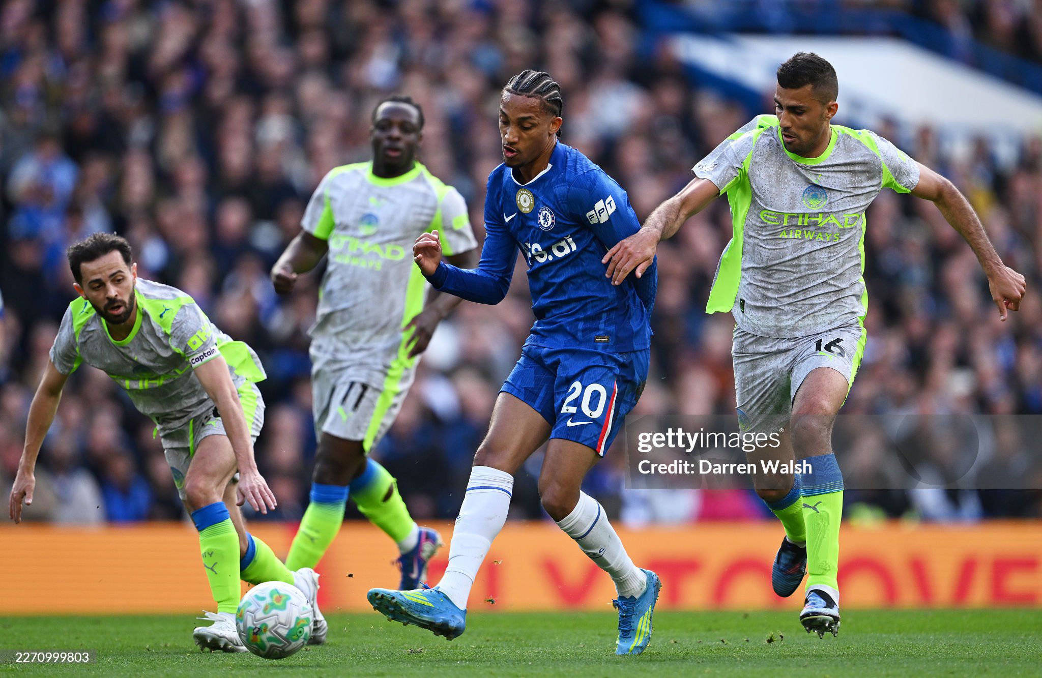 Nóng bảng xếp hạng Ngoại hạng Anh: Man City "nghiền nát" Chelsea, vô địch hấp dẫn - 1
