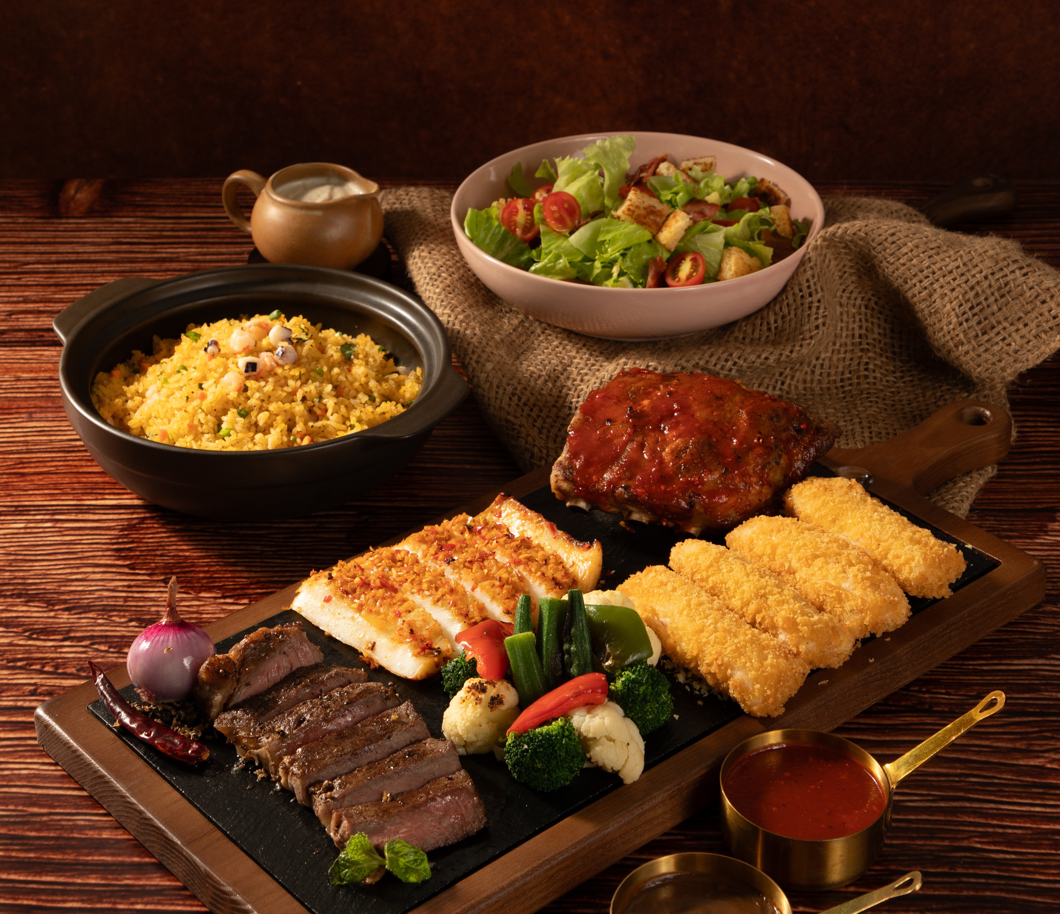 Sun Bavaria Cát Bà: Nhà hàng bia 690 chỗ sở hữu tiện ích hồ bơi và bãi biển riêng độc bản - 4