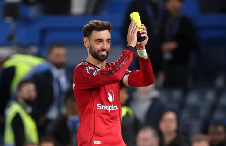 MU hạ Chelsea: Ma thuật Fernandes, khủng hoảng hàng thủ được hóa giải - 1