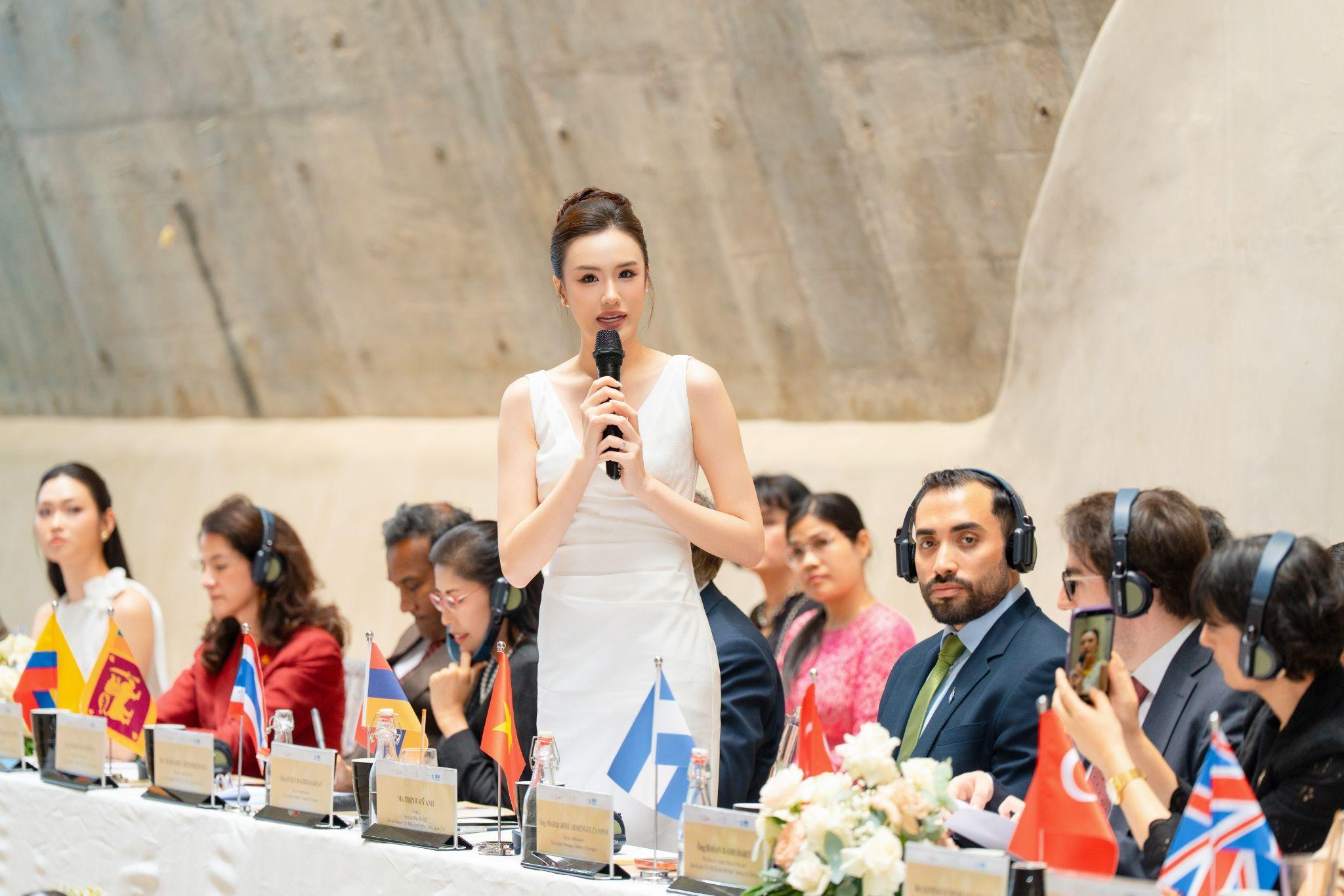 Phương Linh, Mỹ Anh kể câu chuyện “di sản sống” cà phê tại Buôn Ma Thuột - 4