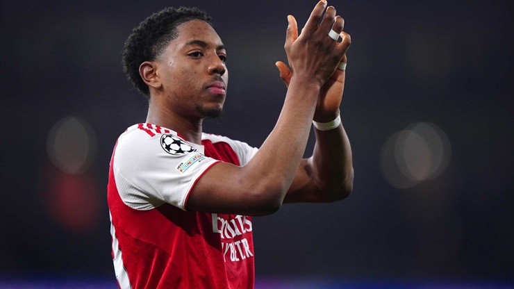 Mùa hè bận rộn của Arsenal: Arteta "ngồi trên đống lửa", tấp nập người đến kẻ đi - 2