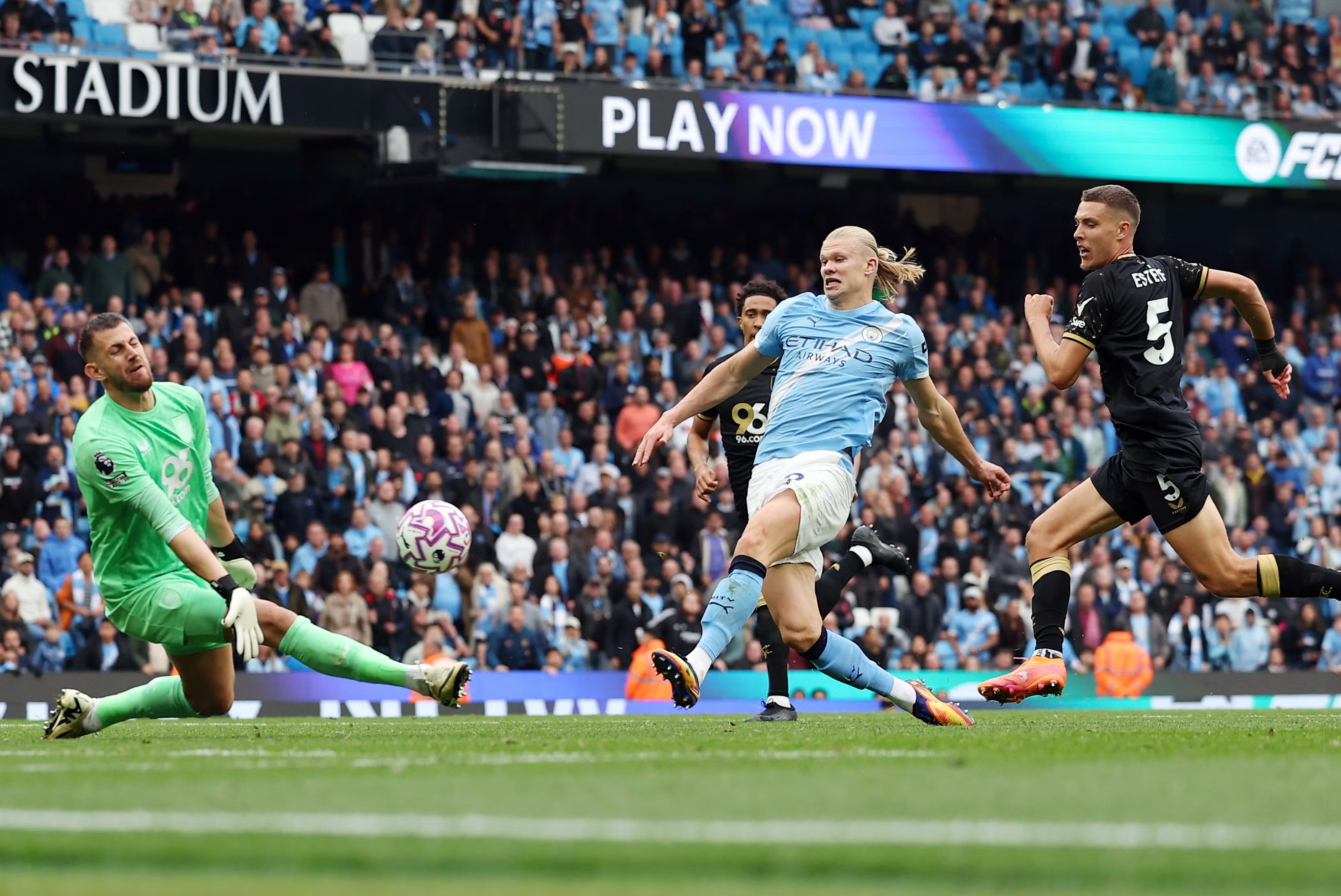 Dự đoán tỷ số trận HOT: Man City dễ tạo "mưa bàn thắng", Barca thị uy sức mạnh - 1