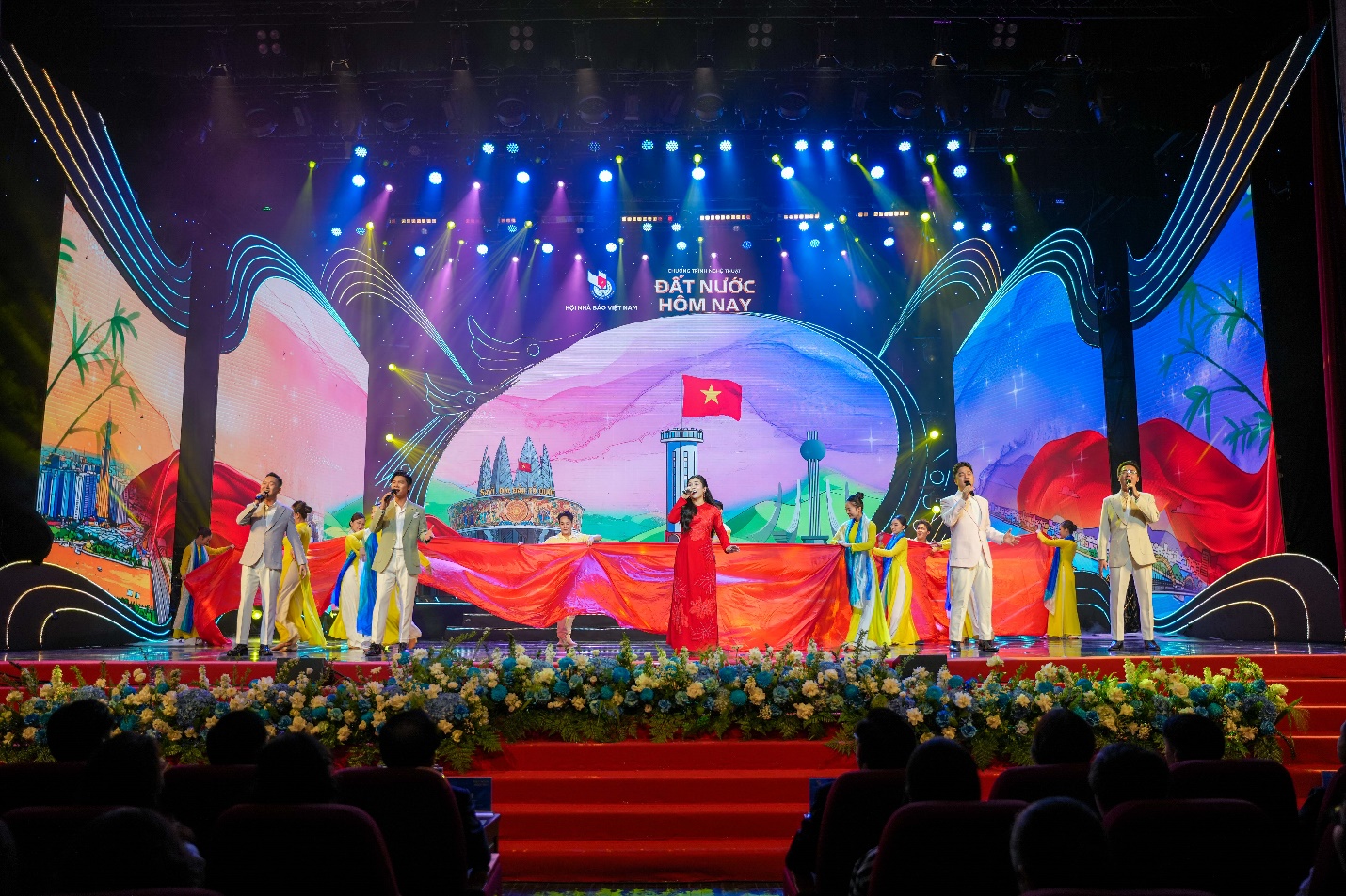 “Đất nước hôm nay” thắp lên niềm tự hào về hành trình thống nhất non sông - 2