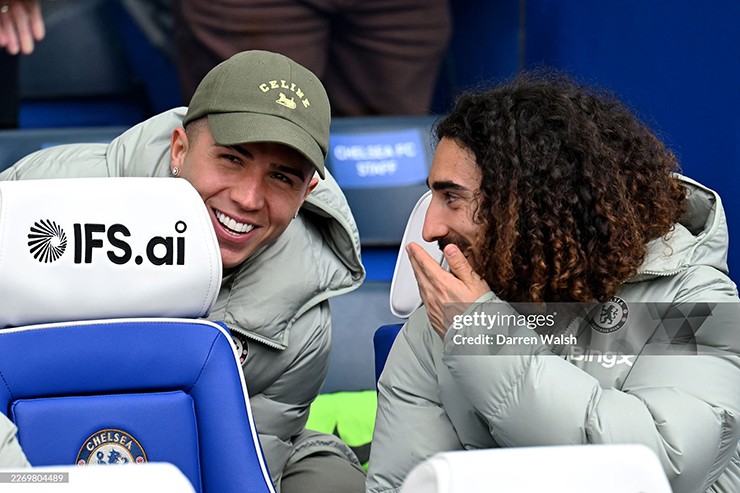 Huyền thoại MU chỉ trích gay gắt Chelsea, tố 2 sao “đâm sau lưng” Rosenior - 1