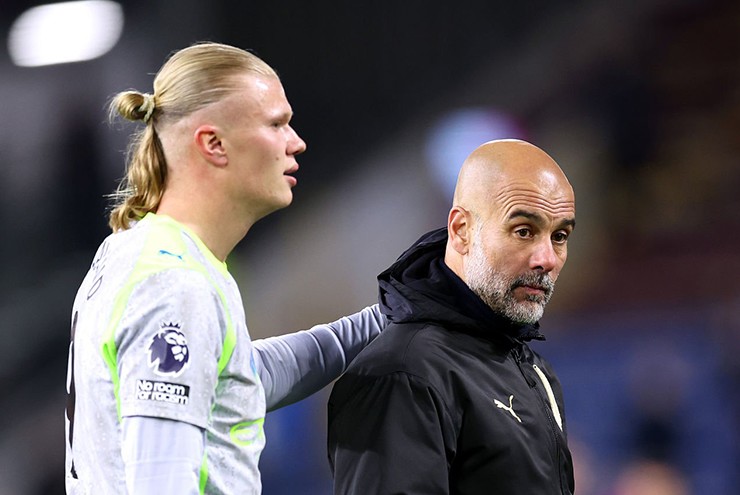 Man City chiếm ngôi đầu từ Arsenal, Guardiola tiếc vì không thắng đậm - 1