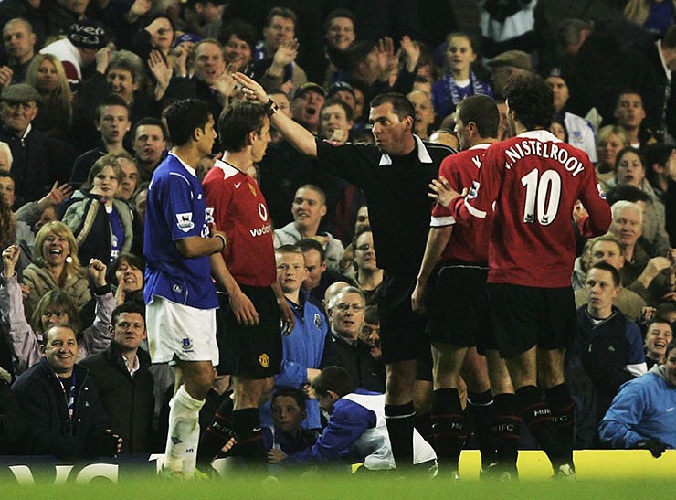 Carrick & áp lực khi bị so sánh với Solskjaer, huyền thoại MU gặp tình huống trớ trêu - 4