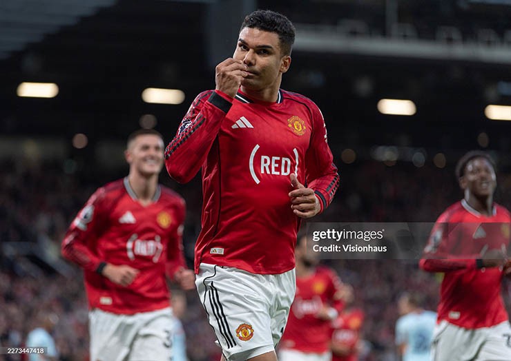 Casemiro đi vào lịch sử MU: Từ “máy quét” thành vua không chiến - 1
