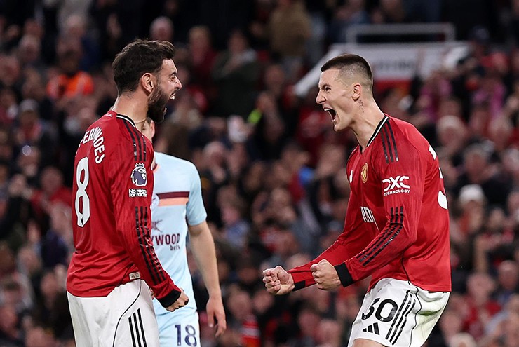 MU phản công sắc lẹm: Fernandes áp sát kỷ lục Ngoại hạng Anh, sánh ngang Ronaldo - 1