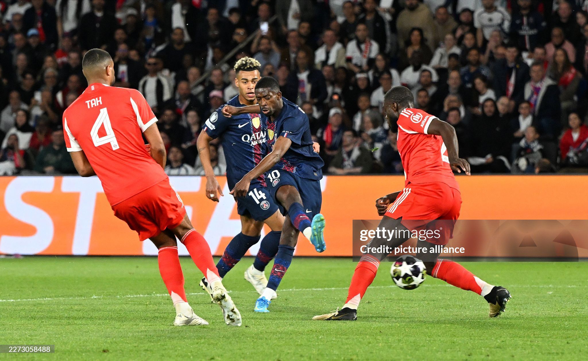 Đêm Paris huyền ảo ở Cúp C1: Đại tiệc bàn thắng, Dembele & "Maradona mới" nhảy múa - 8